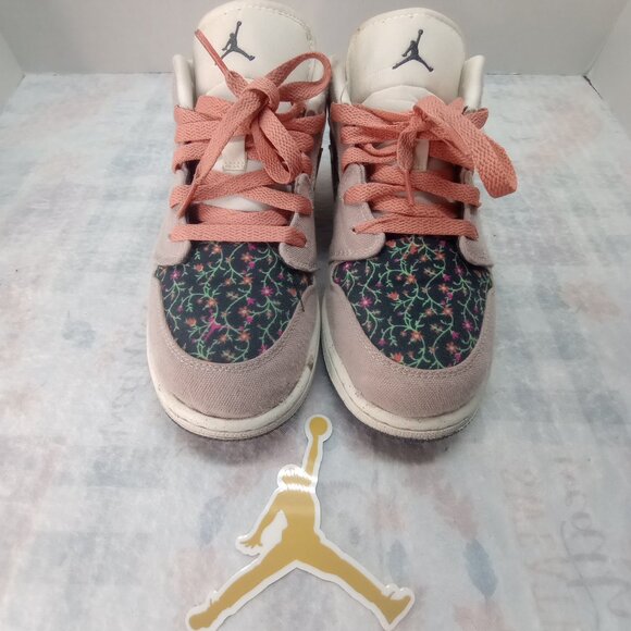 Air Jordan 1 Low “Floral Vines” Sneakers Cream Pink Rare Floral Print SZ 6y - Picture 2 of 11